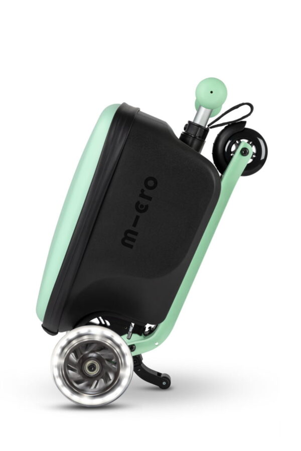 Micro luggage trolley step koffer mint ingeklapt op standaard zijaanzicht