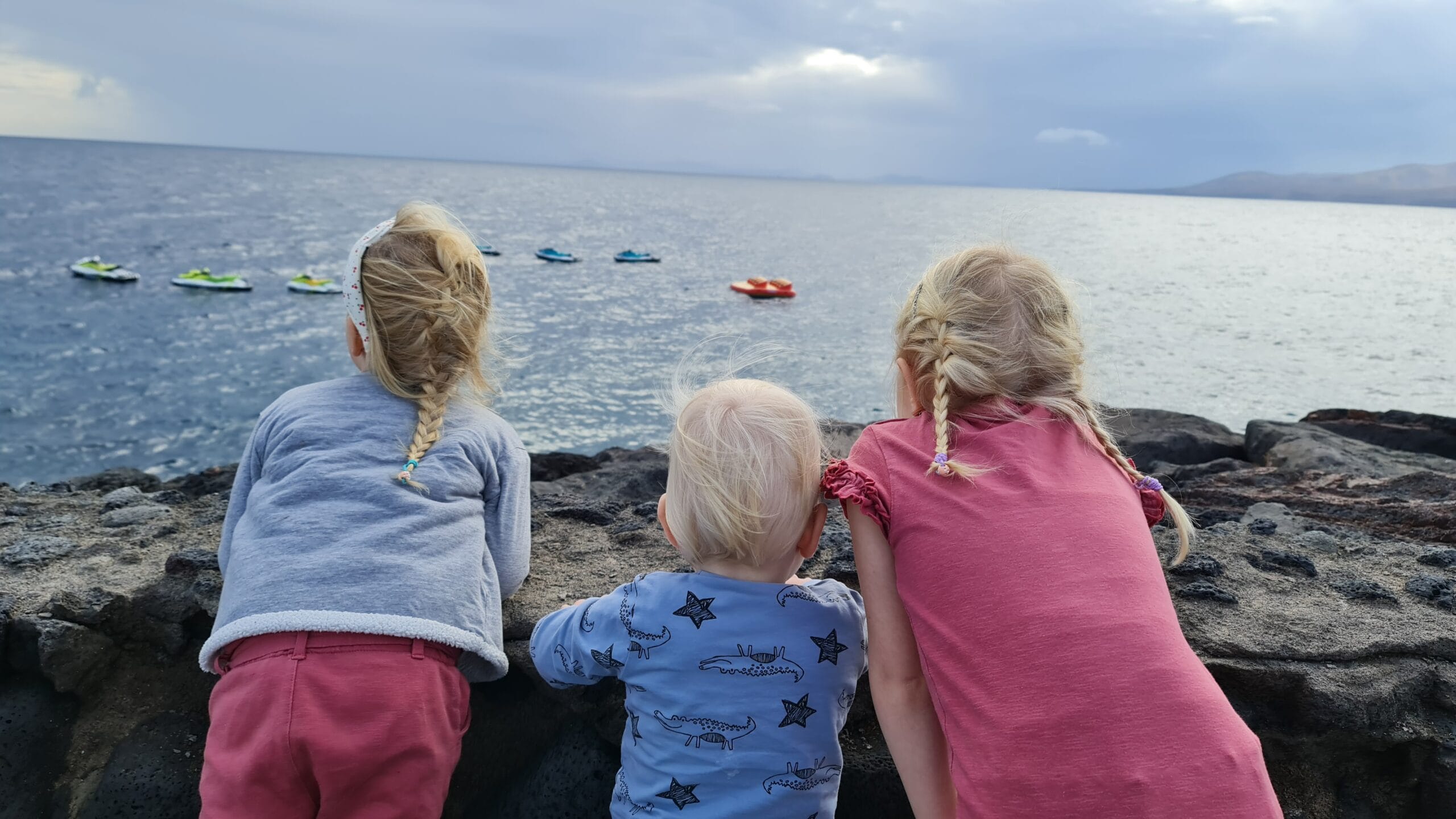 Vliegen met dreumes, peuter en kleuter naar Lanzarote
