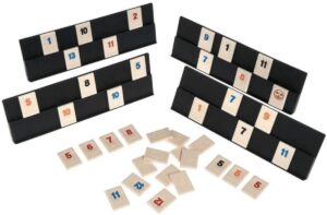 Compacte Rummikub stenen en bordjes, ideaal voor op vakantie en op reis