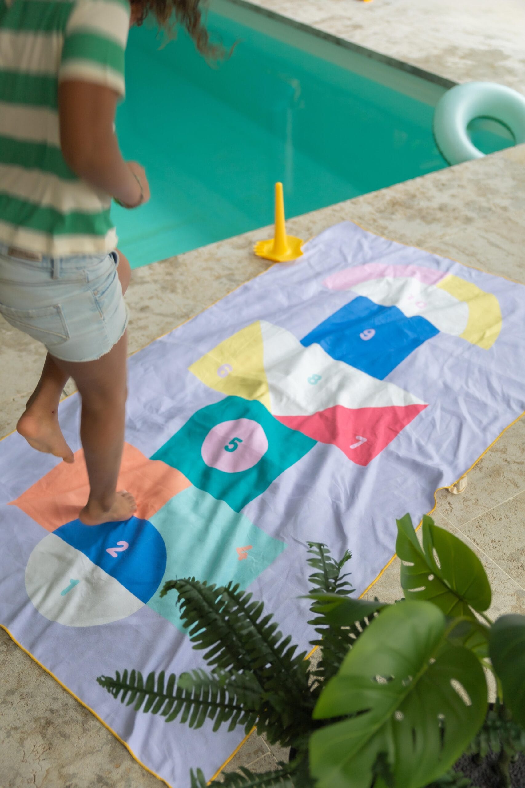 Quut-Playtowel L-180 x 100 cm hinkelspel-11