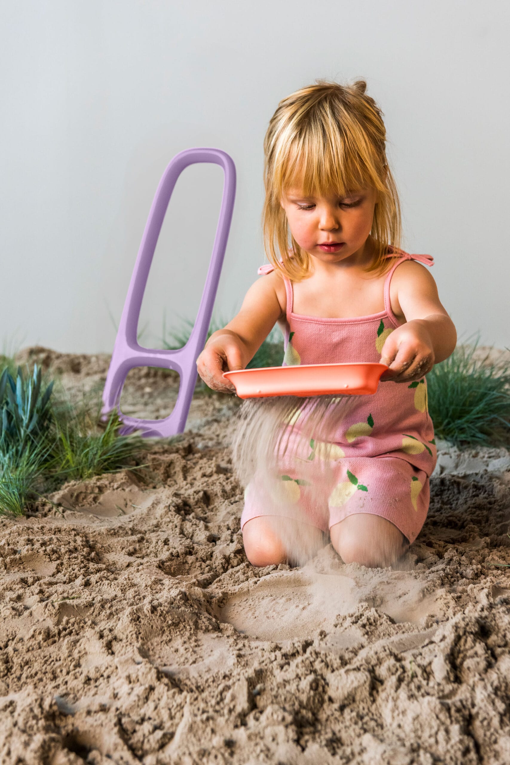 Quut Scoppi schep en zeef - veilig voor kinderen kleur paars lavender
