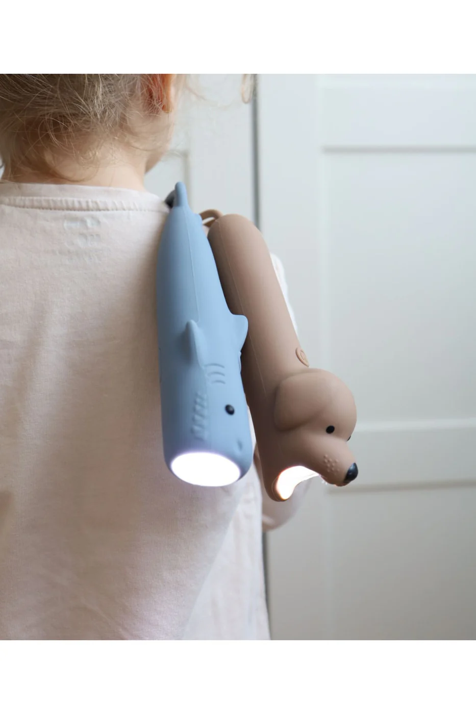 Rabbit_en_Friends_silliconen_zaklamp haai en hond met lus