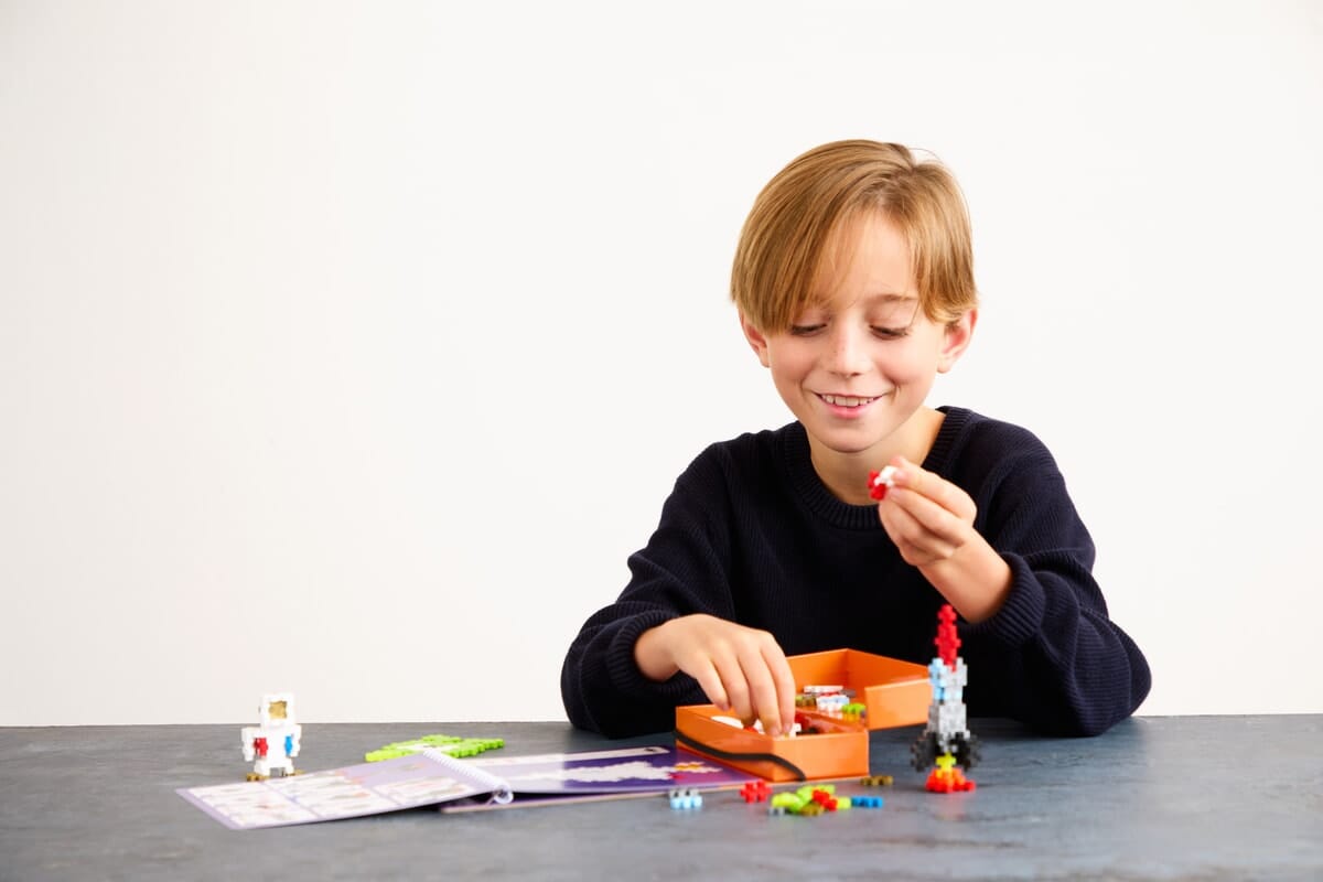 Plus_plus_activity_pad_ruimte_125 _stuks plus plus puzzle by number space