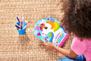 Reisspeelgoed kinderen – eenhoorn puzzelboek met stickers