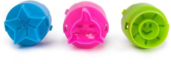 close‑up van ribbelcutter en stempels van kinetic sand squishmotion