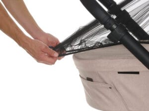 Dooky_insectennet_reiswieg detail foto met elastische band en universeel in gebruik